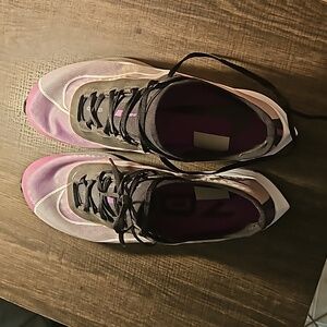 Nike zoom fly 2 hyper violet mens size 8.5